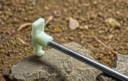 Колышки Следопыт Т-обр.со светонак.для палатки (4 шт.)